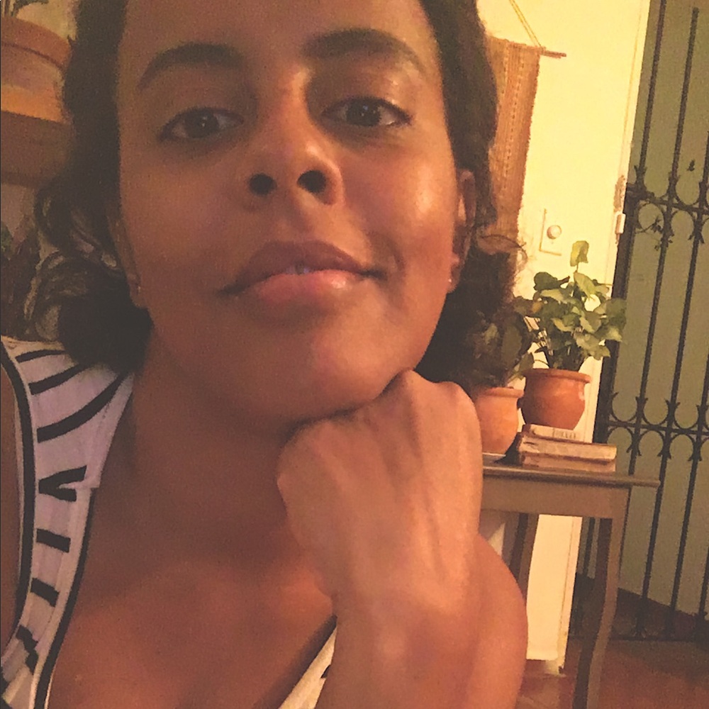 Meet your Posher, Laury